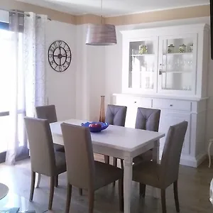 https://new-apartment-2-minute-center-private-parking.hotelinveneto.com
